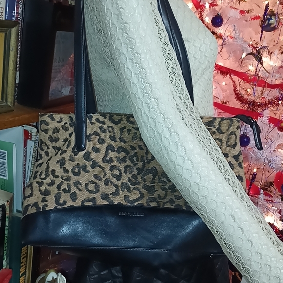 Sag Harbor Leopard Print Tote Bag with Black Accents - Picture 6 of 7